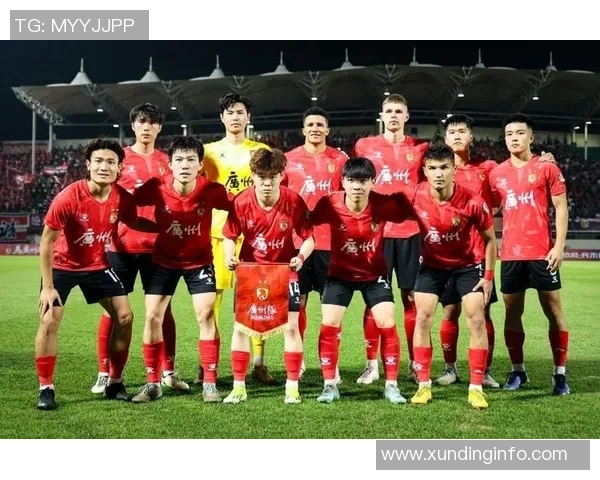 广州足球队状态变革引发热议球迷期待新篇章的崛起与挑战