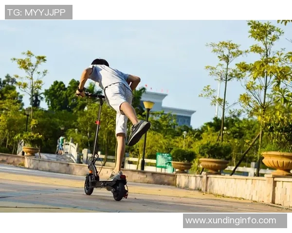 南京滑板队速度之旅：探索城市街头的激情与挑战